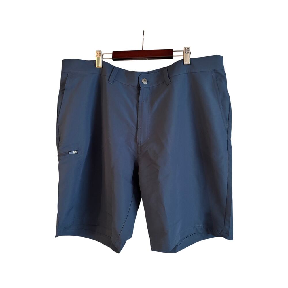 NWT Adidas Men’s Woven Cargo Shorts Crew Navy Pockets Performance Size 40